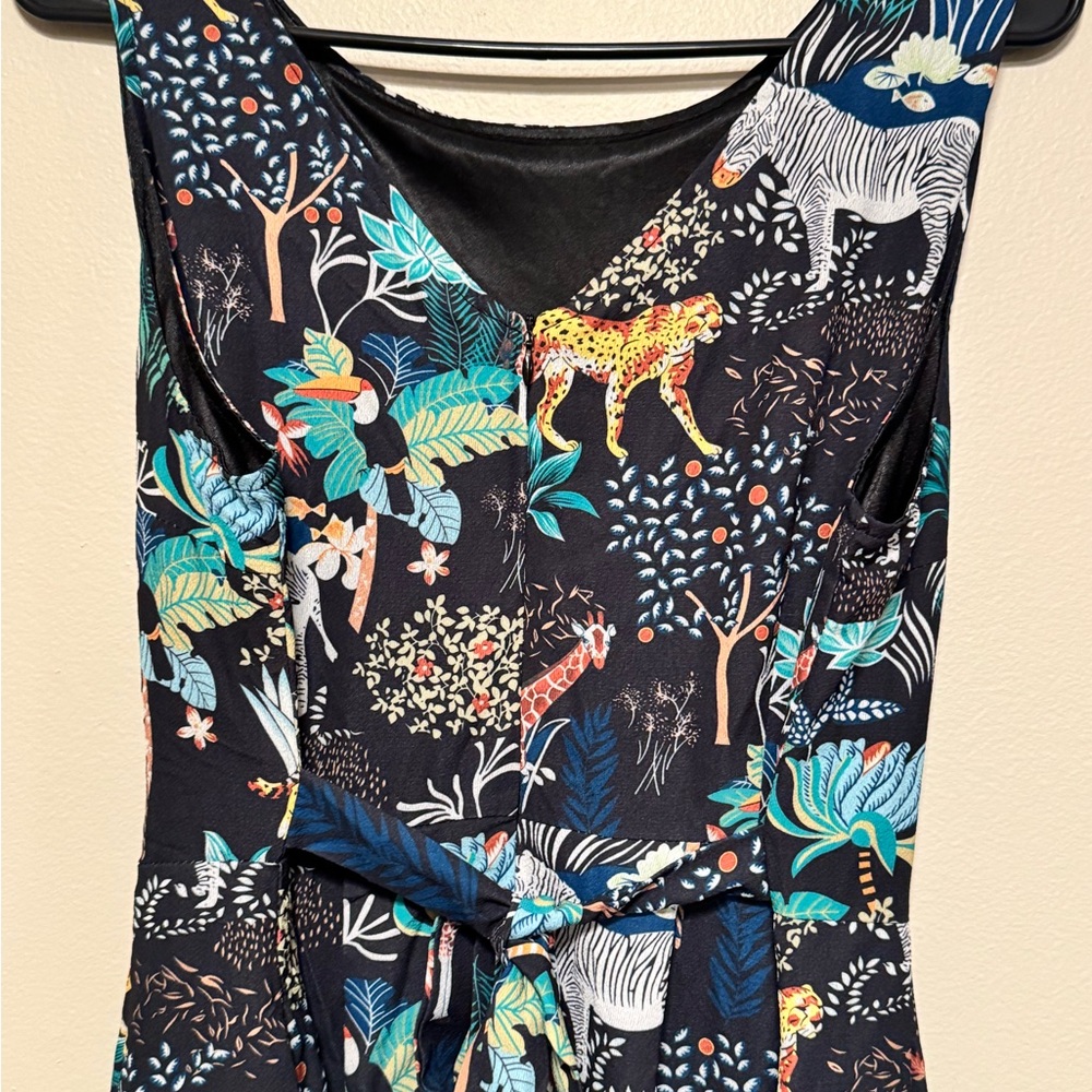 Animal Print Sleeveless Dress - Picture 4 of 7